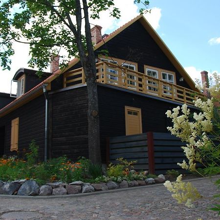 Saha Kluba Apartamenti Kuldīga Oda fotoğraf